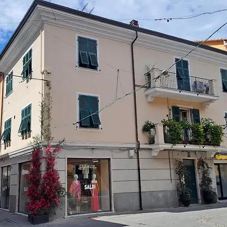 Lejlighed Porta Romana Sarzana